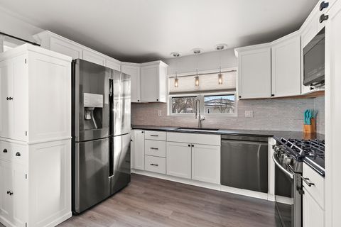 Tiny photo for 16041 Long Avenue, Oak Forest, IL 60452 (MLS # 12546189)