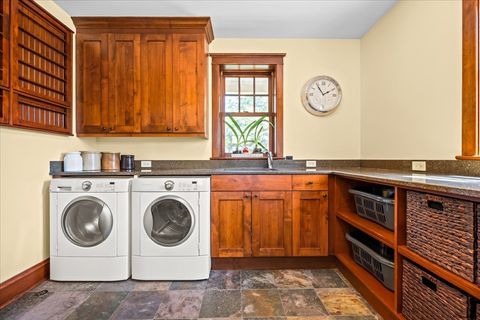Tiny photo for 431 Laurel Avenue, Wilmette, IL 60091 (MLS # 12566743)
