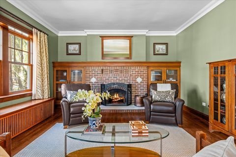 Tiny photo for 431 Laurel Avenue, Wilmette, IL 60091 (MLS # 12566743)
