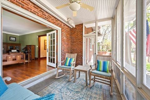 Tiny photo for 431 Laurel Avenue, Wilmette, IL 60091 (MLS # 12566743)
