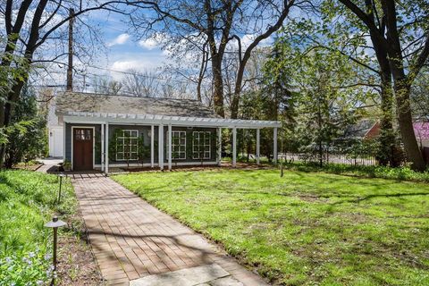 Tiny photo for 431 Laurel Avenue, Wilmette, IL 60091 (MLS # 12566743)