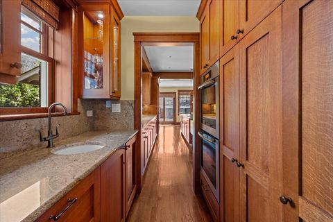 Tiny photo for 431 Laurel Avenue, Wilmette, IL 60091 (MLS # 12566743)