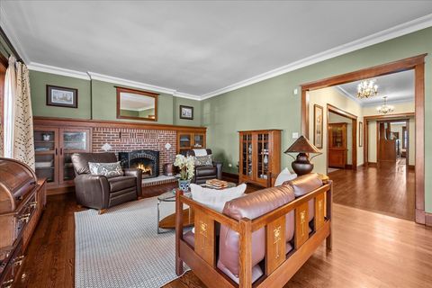 Tiny photo for 431 Laurel Avenue, Wilmette, IL 60091 (MLS # 12566743)