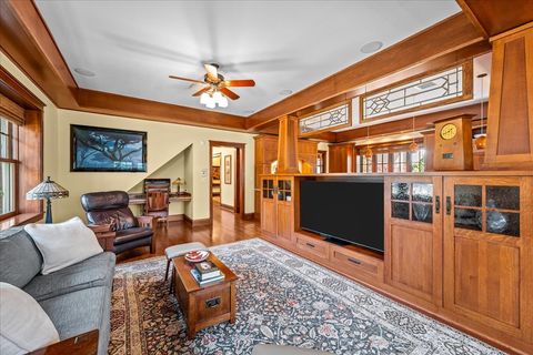 Tiny photo for 431 Laurel Avenue, Wilmette, IL 60091 (MLS # 12566743)