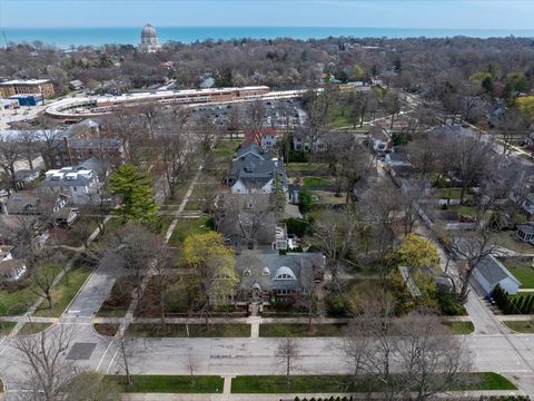Tiny photo for 431 Laurel Avenue, Wilmette, IL 60091 (MLS # 12566743)