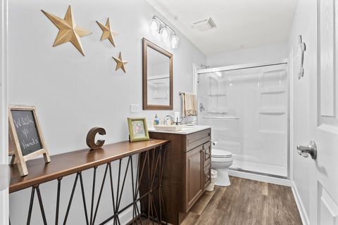 Tiny photo for 700 N Hundley Street, Hoffman Estates, IL 60169 (MLS # 12486068)