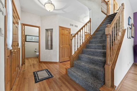 Tiny photo for 700 N Hundley Street, Hoffman Estates, IL 60169 (MLS # 12486068)