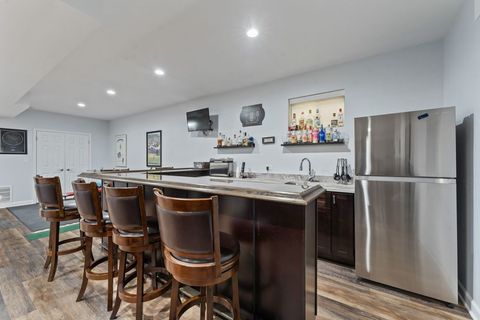 Tiny photo for 700 N Hundley Street, Hoffman Estates, IL 60169 (MLS # 12486068)