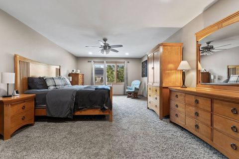 Tiny photo for 700 N Hundley Street, Hoffman Estates, IL 60169 (MLS # 12486068)