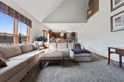 Tiny photo for 700 N Hundley Street, Hoffman Estates, IL 60169 (MLS # 12486068)