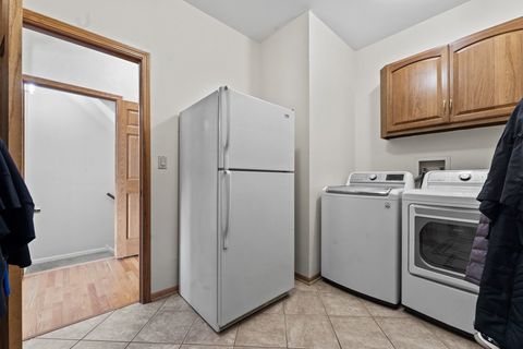 Tiny photo for 700 N Hundley Street, Hoffman Estates, IL 60169 (MLS # 12486068)