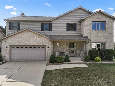 Tiny photo for 700 N Hundley Street, Hoffman Estates, IL 60169 (MLS # 12486068)