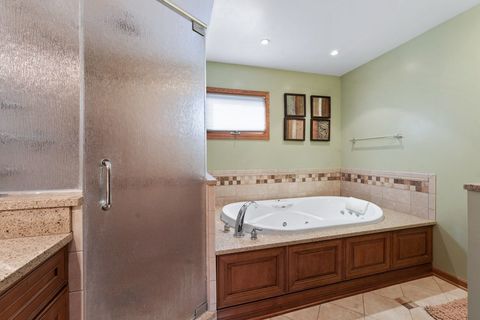 Tiny photo for 700 N Hundley Street, Hoffman Estates, IL 60169 (MLS # 12486068)