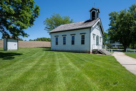Tiny photo for 8585 S Derinda Road, Elizabeth, IL 61028 (MLS # 12487831)