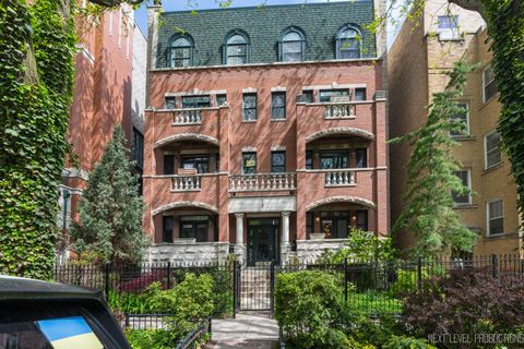 834 W Buckingham Place 1E Chicago IL 60657