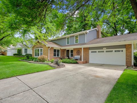 1465 Cantigny Way Wheaton IL 60189
