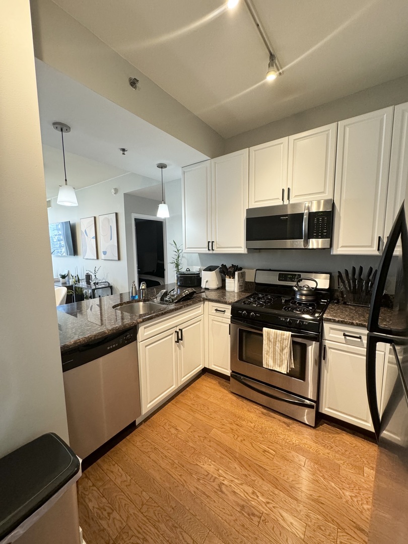 1400 S Michigan Avenue 1805