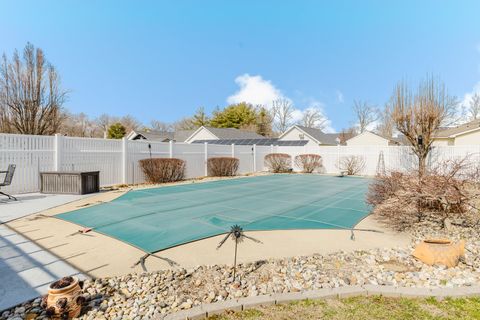 Tiny photo for 804 Aurora Lane, Marion, IL 62959 (MLS # 12551764)