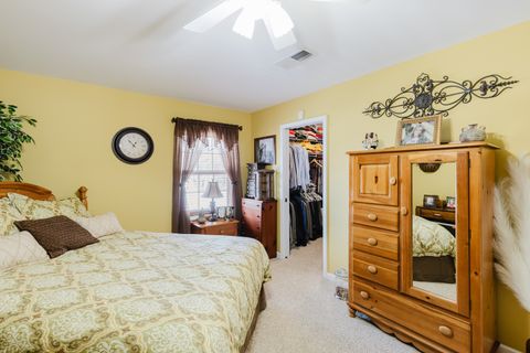 Tiny photo for 804 Aurora Lane, Marion, IL 62959 (MLS # 12551764)