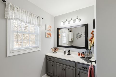 Tiny photo for 804 Aurora Lane, Marion, IL 62959 (MLS # 12551764)