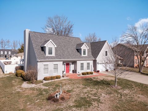 Tiny photo for 804 Aurora Lane, Marion, IL 62959 (MLS # 12551764)