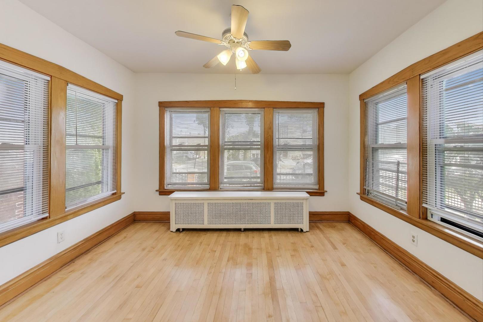 2744 N Marmora Avenue