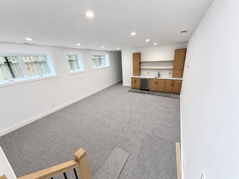 Tiny photo for 6732 N Oxford Avenue, Chicago, IL 60631 (MLS # 12761721)