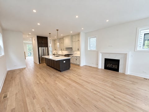 Tiny photo for 6732 N Oxford Avenue, Chicago, IL 60631 (MLS # 12761721)