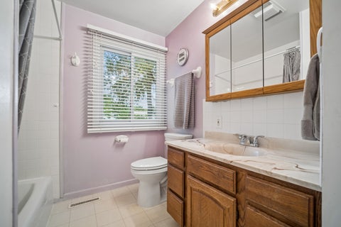 Tiny photo for 118 Dartmoor Drive, Crystal Lake, IL 60014 (MLS # 12709876)