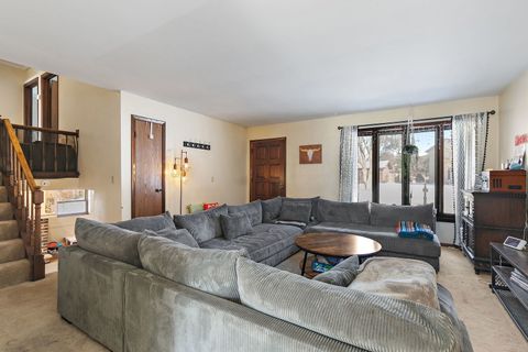 Tiny photo for 1345 S Madlock Court, Elgin, IL 60123 (MLS # 12528253)