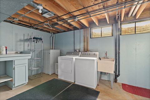 Tiny photo for 1345 S Madlock Court, Elgin, IL 60123 (MLS # 12528253)