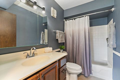 Tiny photo for 112 Mullingar Court #1A, Schaumburg, IL 60193 (MLS # 12613033)