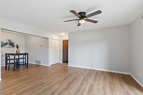 Tiny photo for 112 Mullingar Court #1A, Schaumburg, IL 60193 (MLS # 12613033)