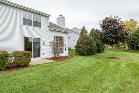 Tiny photo for 17876 W Braewick Road, Gurnee, IL 60031 (MLS # 12491223)