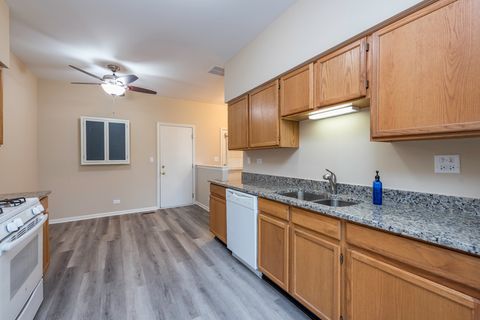 Tiny photo for 17876 W Braewick Road, Gurnee, IL 60031 (MLS # 12491223)