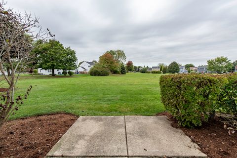 Tiny photo for 17876 W Braewick Road, Gurnee, IL 60031 (MLS # 12491223)