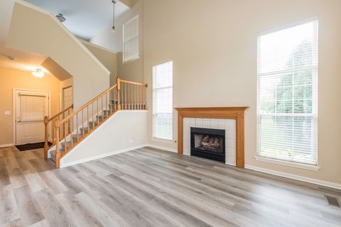 Tiny photo for 17876 W Braewick Road, Gurnee, IL 60031 (MLS # 12491223)