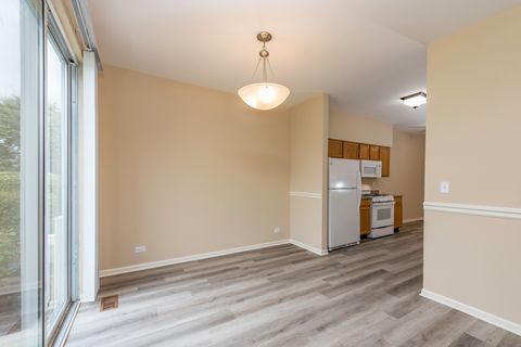 Tiny photo for 17876 W Braewick Road, Gurnee, IL 60031 (MLS # 12491223)