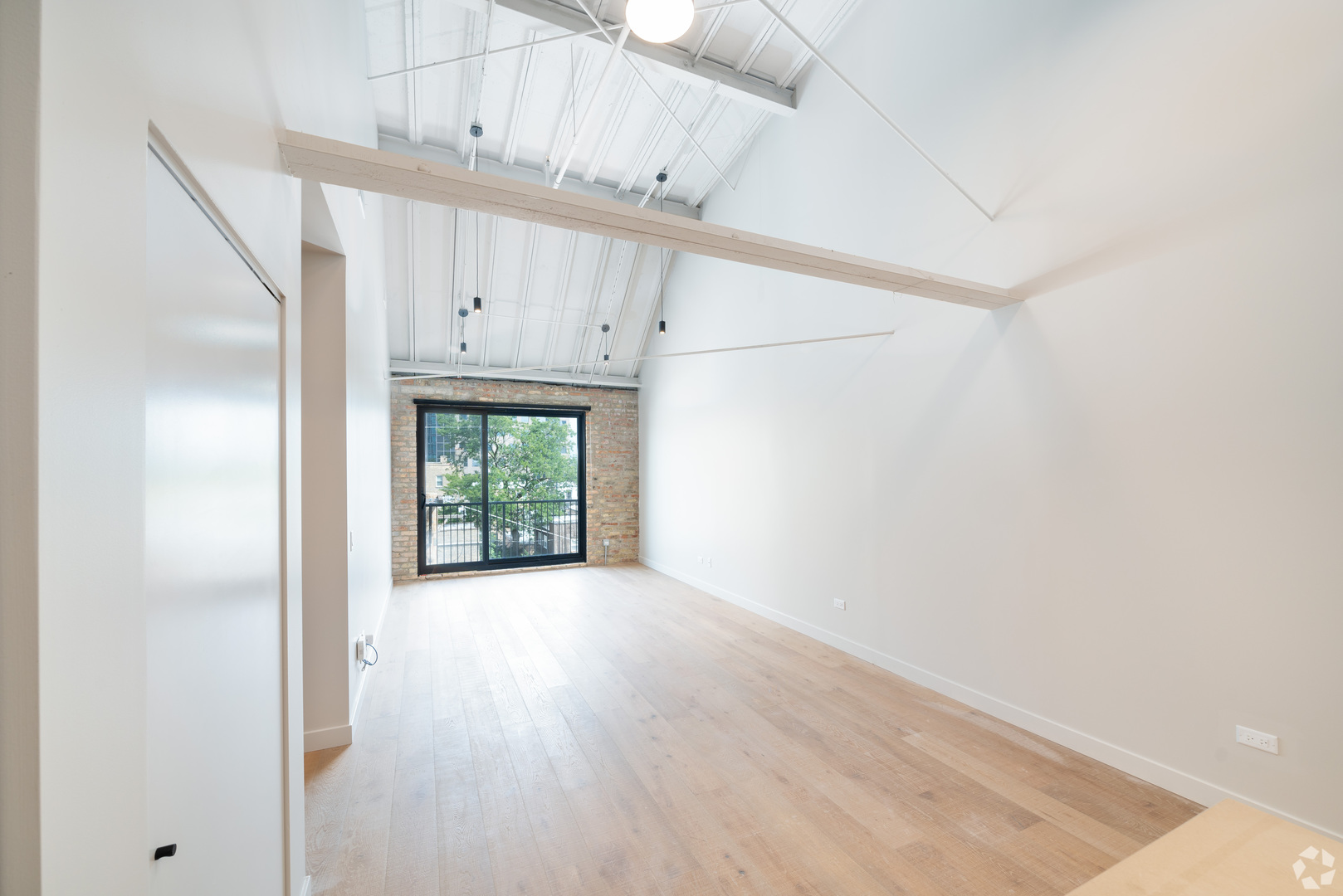 1706 Sherman Avenue 404