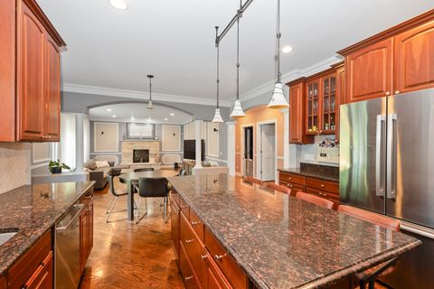 Tiny photo for 7715 VIRGINIA Court, Willowbrook, IL 60527 (MLS # 12413477)