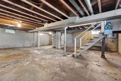 Tiny photo for 3310 186th Street, Lansing, IL 60438 (MLS # 12556310)