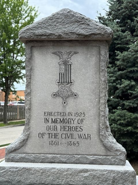 Tiny photo for 121 W Fremont Street, Arlington Heights, IL 60004 (MLS # 12520467)