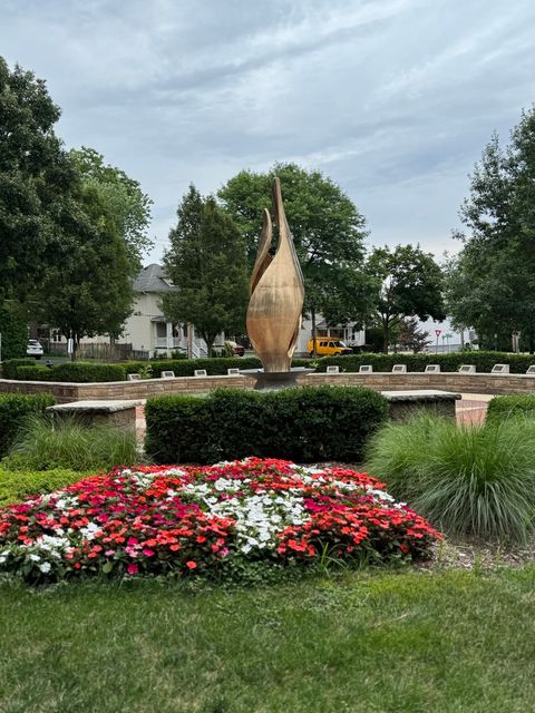 Tiny photo for 121 W Fremont Street, Arlington Heights, IL 60004 (MLS # 12520467)