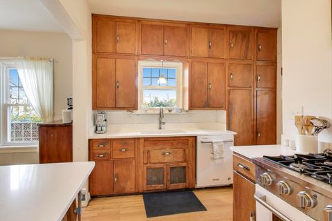 Tiny photo for 121 W Fremont Street, Arlington Heights, IL 60004 (MLS # 12520467)