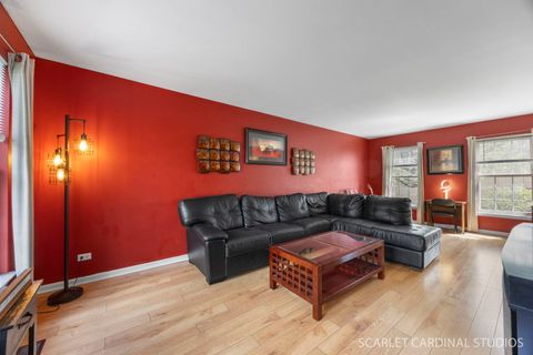 Tiny photo for 741 Cooper Court E, Aurora, IL 60504 (MLS # 12619697)
