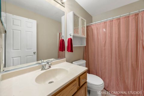 Tiny photo for 741 Cooper Court E, Aurora, IL 60504 (MLS # 12619697)