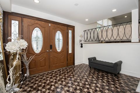 Tiny photo for 9909 N Huber Lane, Niles, IL 60714 (MLS # 12558133)