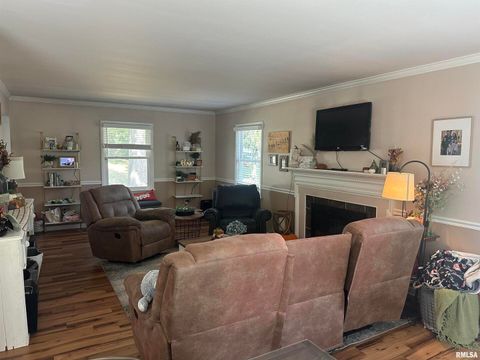 Tiny photo for 37 WESTWOOD Lane, Murphysboro, IL 62966 (MLS # EB460451)