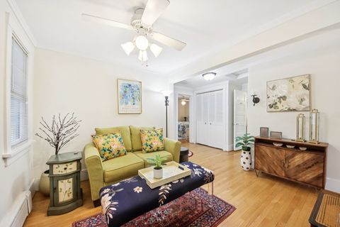 Tiny photo for 806 N Euclid Avenue, Oak Park, IL 60302 (MLS # 12571896)