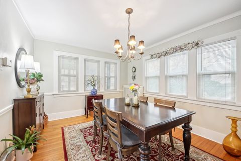 Tiny photo for 806 N Euclid Avenue, Oak Park, IL 60302 (MLS # 12571896)